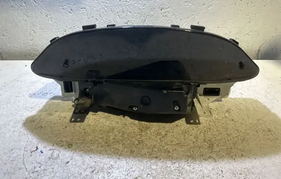 Toyota Yaris Speedometer (instrument cluster) 838000DJ90 MB4573003702