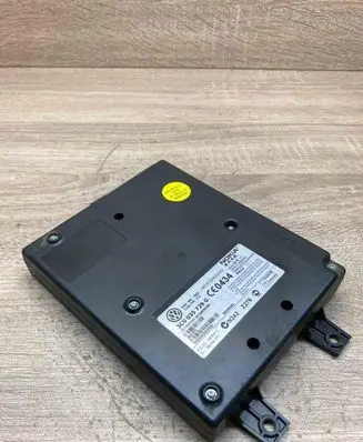 Volkswagen PASSAT B6 Bluetooth control unit module 3C0035729G
