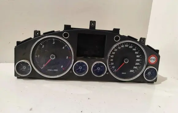 Volkswagen Touareg I Speedometer (instrument cluster) 7L6920880M 6086000149 0263654017