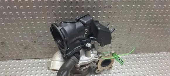 Volkswagen Polo VI Turbo 04C145702