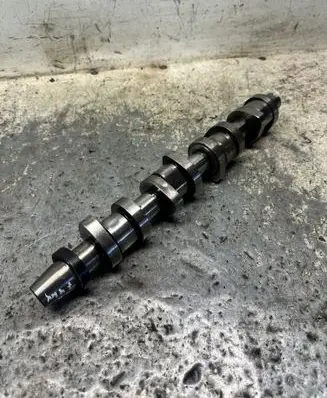 Volkswagen Golf IV Camshaft 