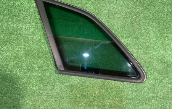 Seat Ibiza IV (6J,6P) Rear side window 6J8845041C