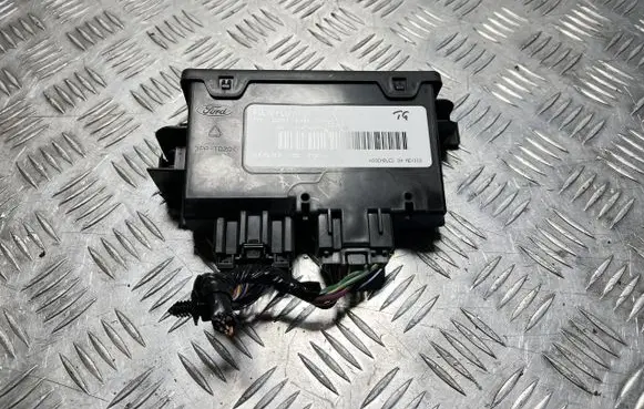 Ford Edge II Tailgate/trunk control unit/module DG21062