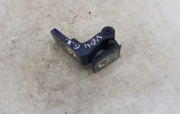 Volkswagen PASSAT B5 Rear door upper hinge NOCODE