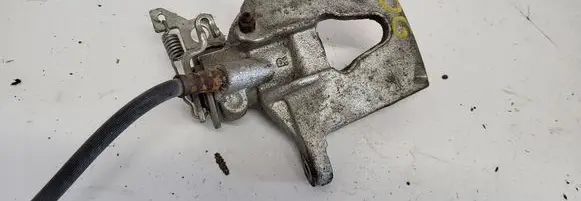 Ford Mondeo Mk III Rear brake caliper