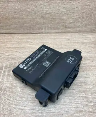 Volkswagen PASSAT B6 Gateway control module 3C0907530E 3C0907951