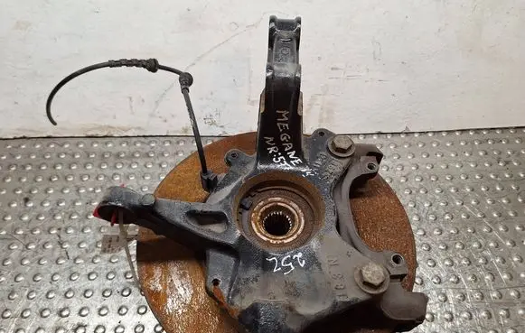 Renault Scenic III - Grand scenic III Front wheel hub spindle knuckle S14765577 400150053R