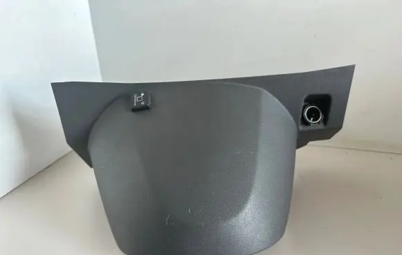 Dashboard lower bottom trim panel
