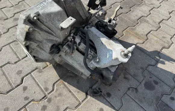 Nissan Tiida C11 Manual 6 speed gearbox JH3164