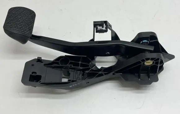 Mercedes-Benz A W177 Brake pedal A1772901000 50006M01 50004AA2000