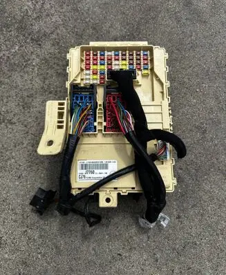 KIA Ceed Fuse module 91950J7760 77601804290018 1318427150