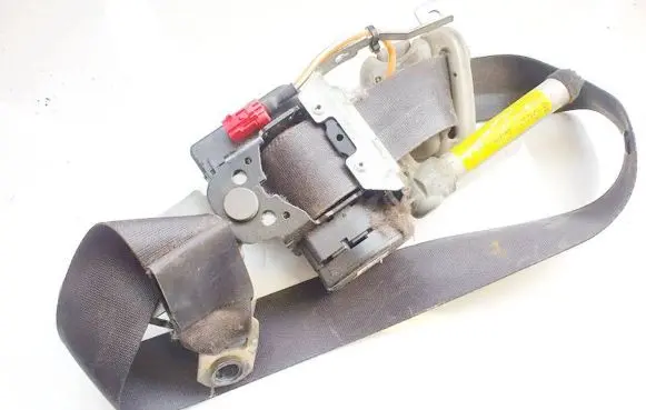 Mitsubishi Carisma Front seatbelt 570570200f als0111280031