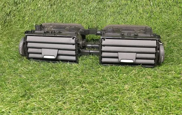 BMW 3 F30 F35 F31 Dash center air vent grill 9218552 921855215