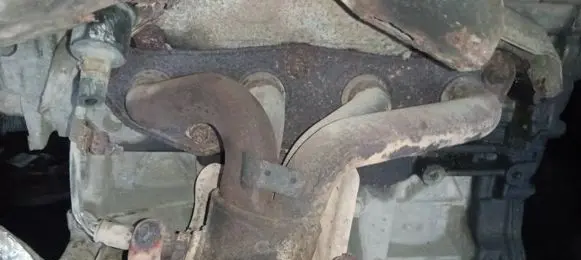 Nissan Note (E11) Exhaust manifold