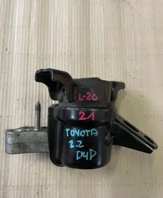 Toyota Avensis T270 Engine mount vacuum valve 