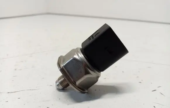 Fuel pressure sensor