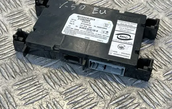 Volvo V50 Bluetooth control unit module 31282349 30752876AB 001EAE056E93