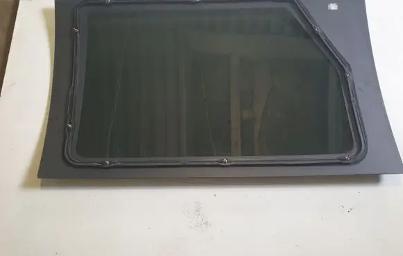 Chrysler Grand Voyager IV Sliding door window/glass 43R002092