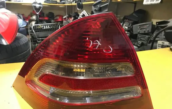 Mercedes-Benz C W203 Rear/tail lights