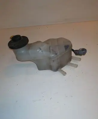 Brake fluid reservoir