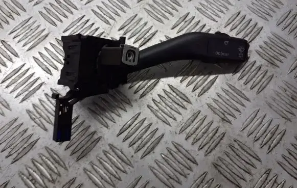 Skoda Octavia Mk2 (1Z) Wiper switch 1K0953519A