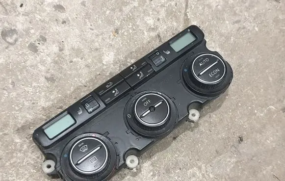 Volkswagen PASSAT B6 Climate control/heater control trim 3C0907044Q