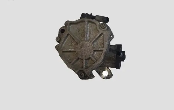 Volvo V40 Vacuum pump 9804021880