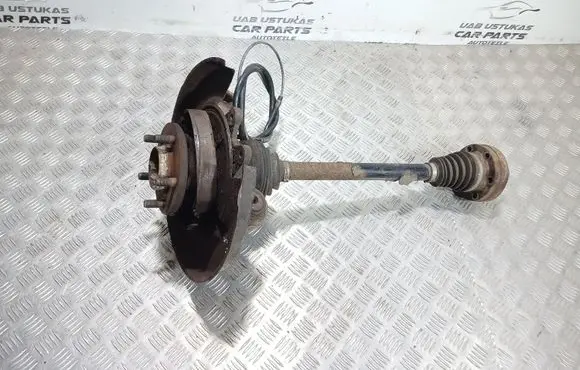 Rear wheel hub spindle/knuckle