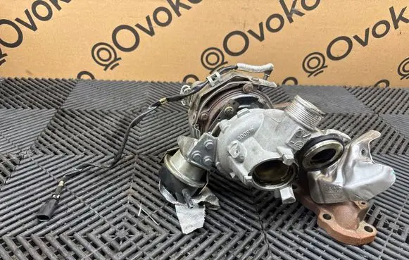 Volkswagen PASSAT B8 Turbo 04L253010 03121180 04L253010T