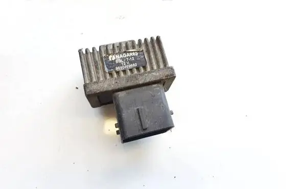Toyota Aygo AB10 Glow plug pre-heat relay 51252002 9640469680 512520029640469680