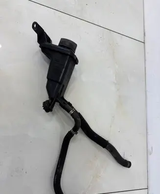 Audi A4 S4 B7 8E 8H Power steering fluid tank/reservoir 8E0422373B