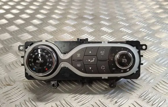Renault Zoe Climate control unit 275107386R E1067090C