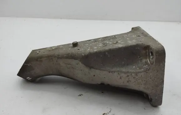 Maserati Quattroporte Engine mounting bracket 222316