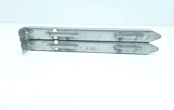 Volvo V70 Headlight/headlamp mounting bracket 30678340
