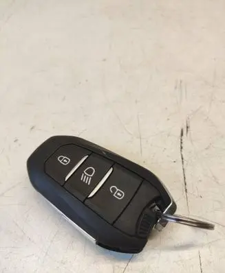 Citroen DS7 Crossback Ignition key/card 