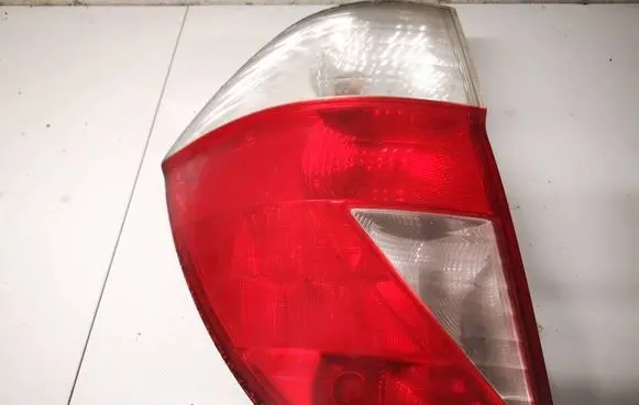 Honda FR-V Rear/tail lights 