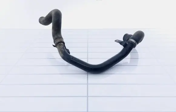 Audi A6 S6 C4 4A Coolant pipe/hose 