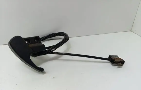 Volkswagen Golf III Engine bonnet (hood) release handle 1H1823533