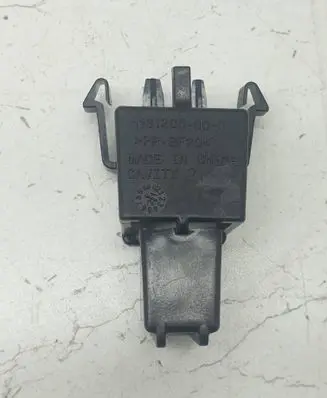 Tesla Model 3 Front bumper mounting bracket 113120500C 113120500 1131205