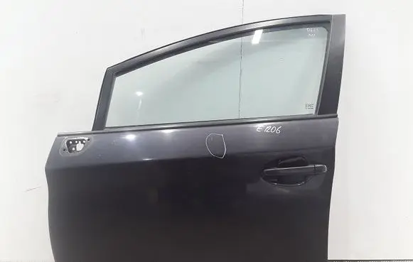 Toyota Prius (XW30) Front door 