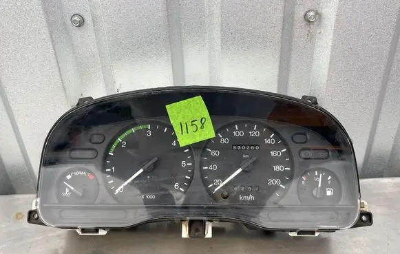 Speedometer (instrument cluster)