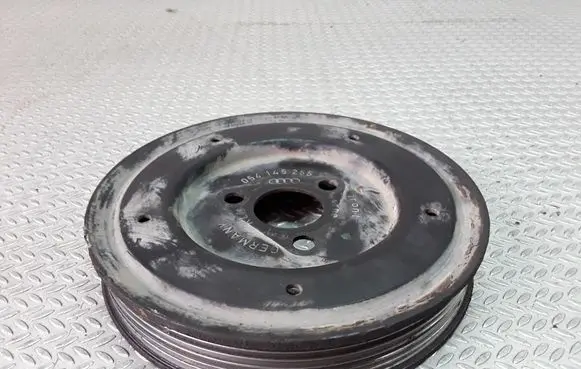 Audi 100 S4 C4 Power steering pump pulley 054145255