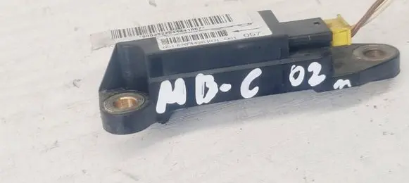 Mercedes-Benz C W203 Airbag deployment crash/impact sensor 0018204426 0003022041441867
