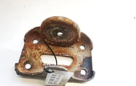 Citroen C4 I Engine mounting bracket 