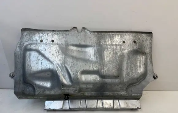 Volvo XC90 Heat shield in engine bay 31353774