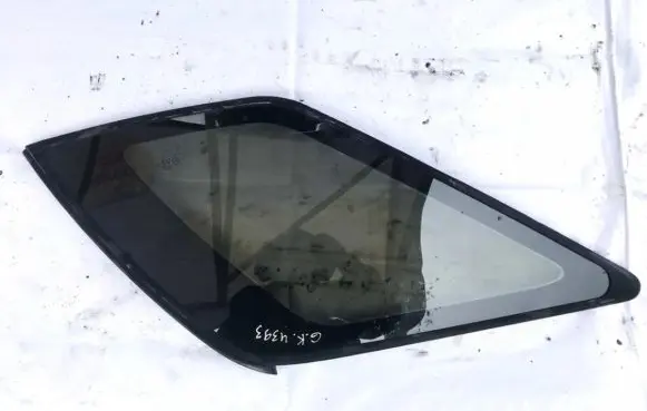 KIA Sorento Rear side window