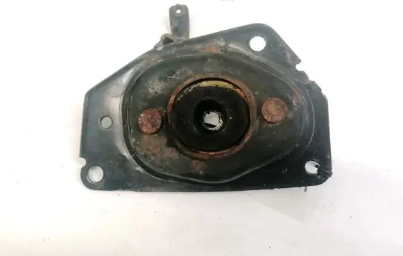 Citroen C4 I Engine mount bracket 96230491
