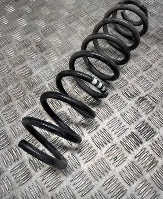 Mercedes-Benz E W213 Front coil spring 