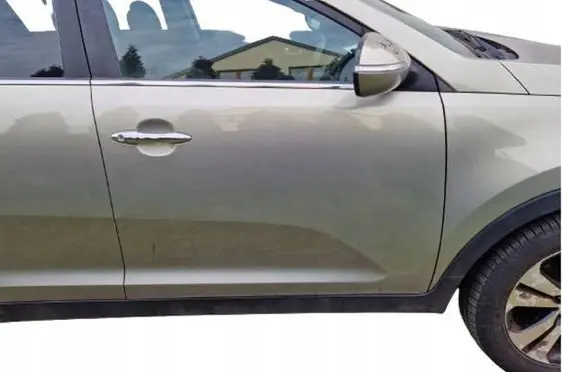 KIA Sportage Front door
