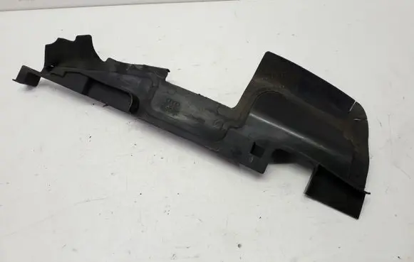 Audi A4 S4 B7 8E 8H Intercooler air guide/duct channel 8E0121284J